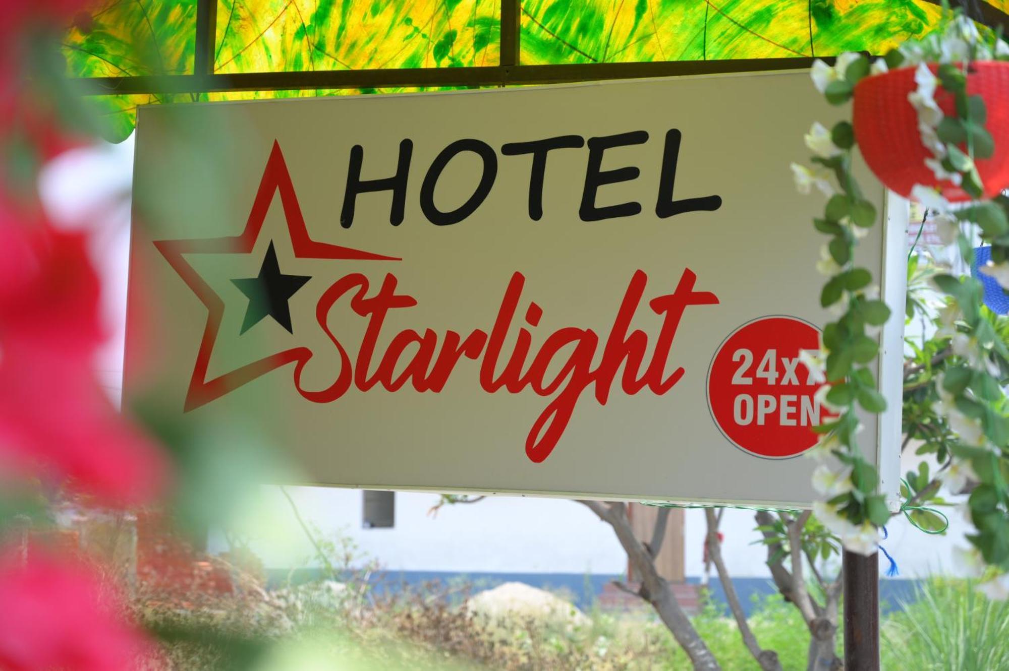 Hotel Starlight メーラト エクステリア 写真